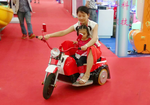 摇滚摩托车